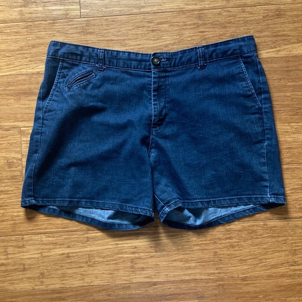 Dockers Denim Shorts, Size 14